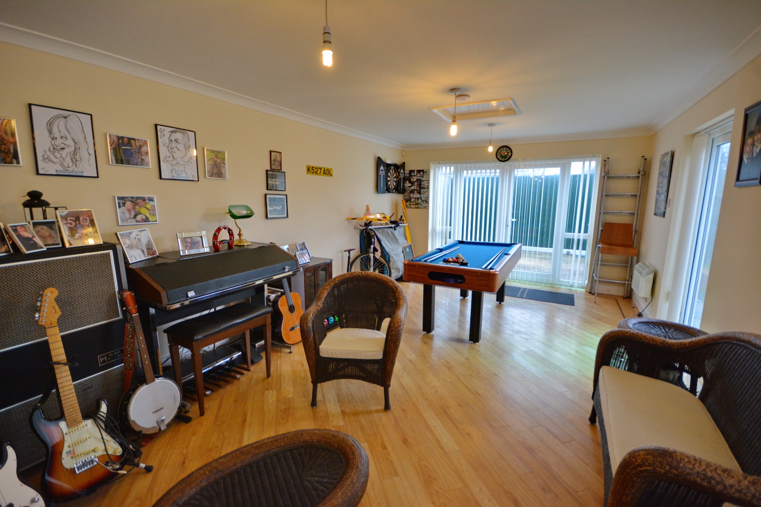 4 bed detached bungalow for sale, Porthmadog  - Property Image 10