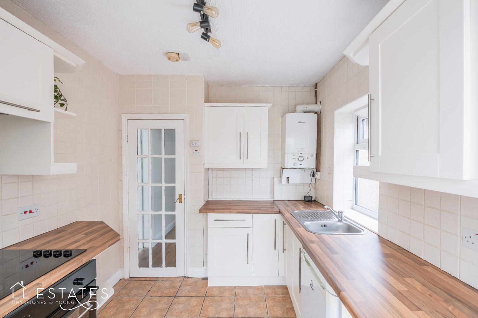 2 bed detached bungalow for sale in Regent Road, Rhyl  - Property Image 6