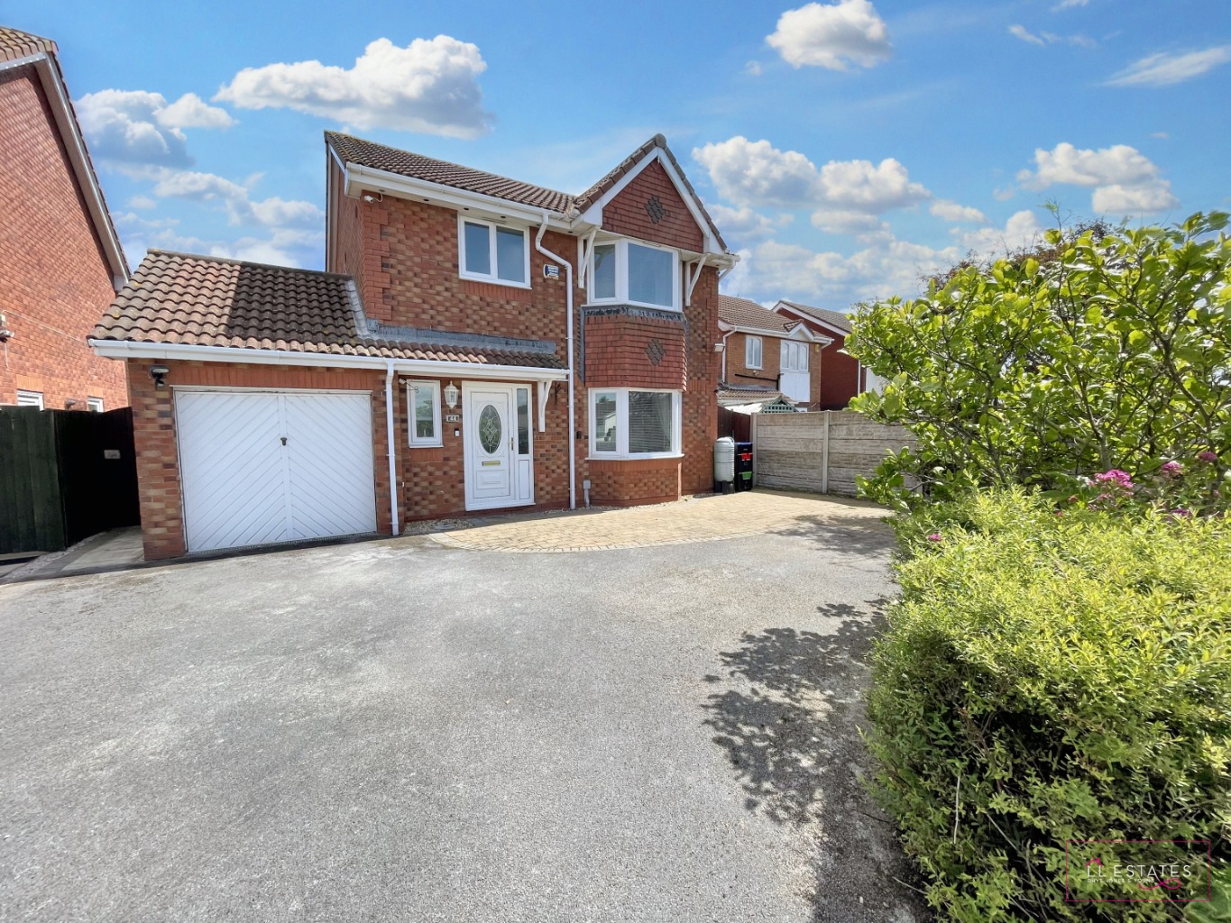 3 bed detached house for sale in Ffordd Anwyl, Rhyl - Property Image 1