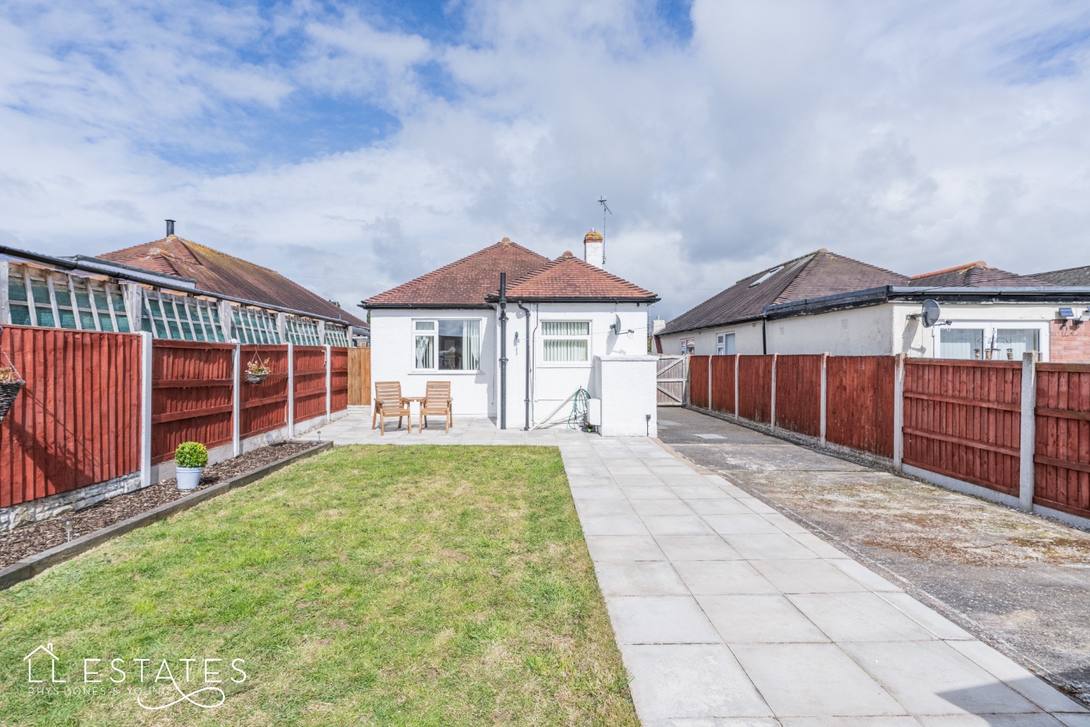 3 bed detached bungalow for sale in Rosehill Road, Denbighshire  - Property Image 10