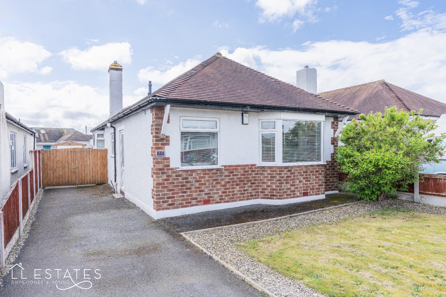 3 bed detached bungalow for sale in Rosehill Road, Denbighshire  - Property Image 1