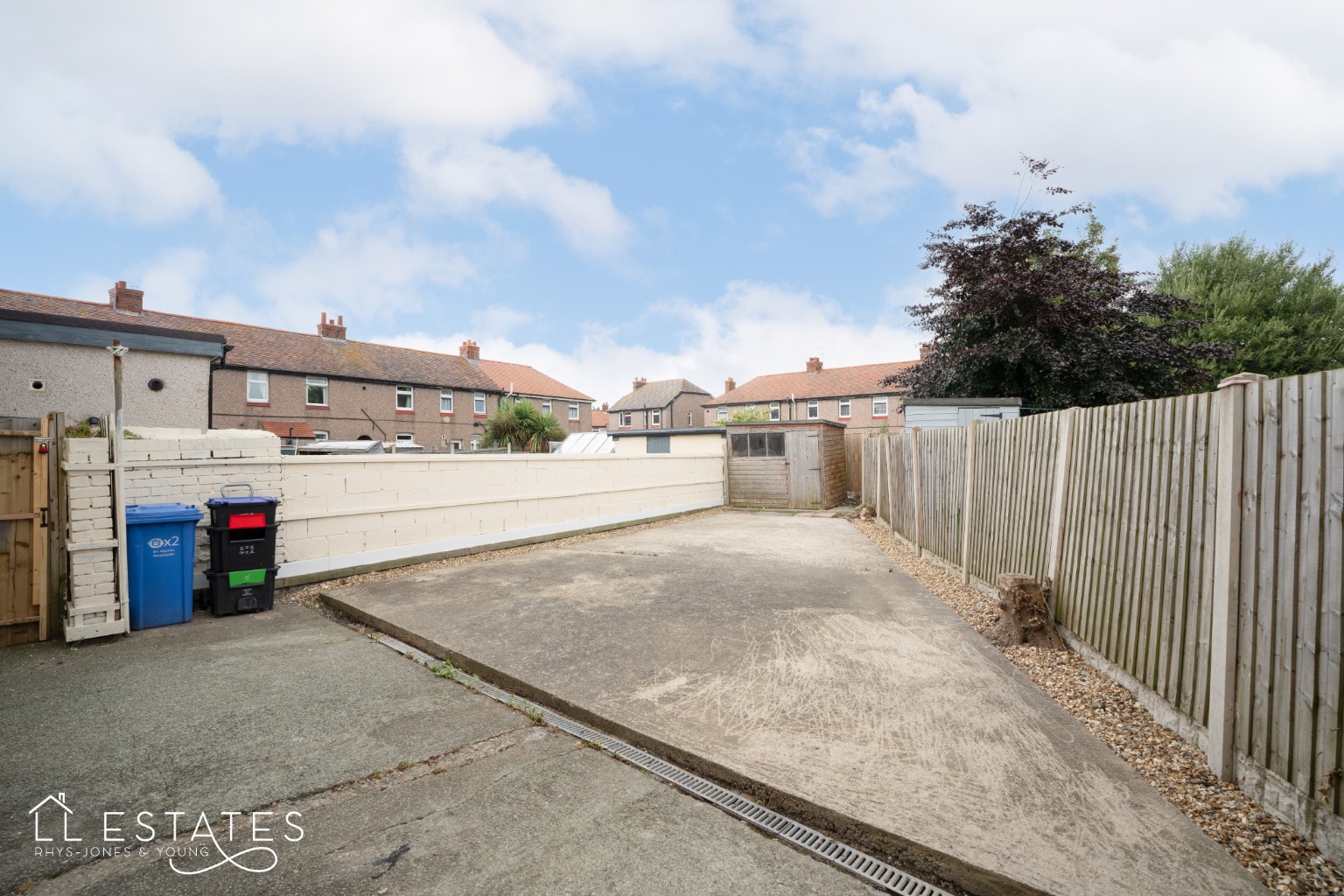 3 bed terraced house for sale in St David's Square, Denbighshire  - Property Image 10