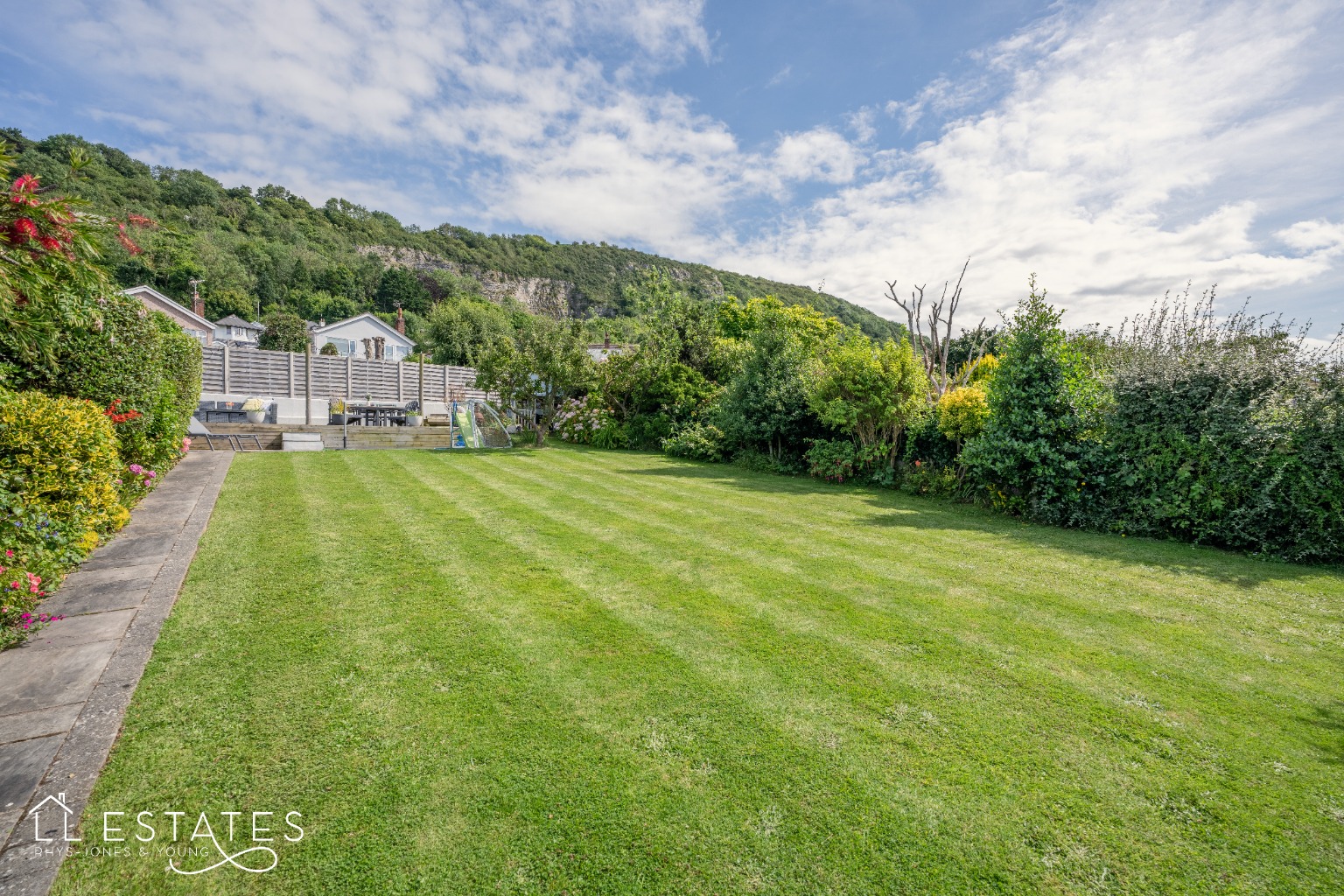 3 bed detached bungalow for sale in Stoneby Drive, Prestatyn  - Property Image 2