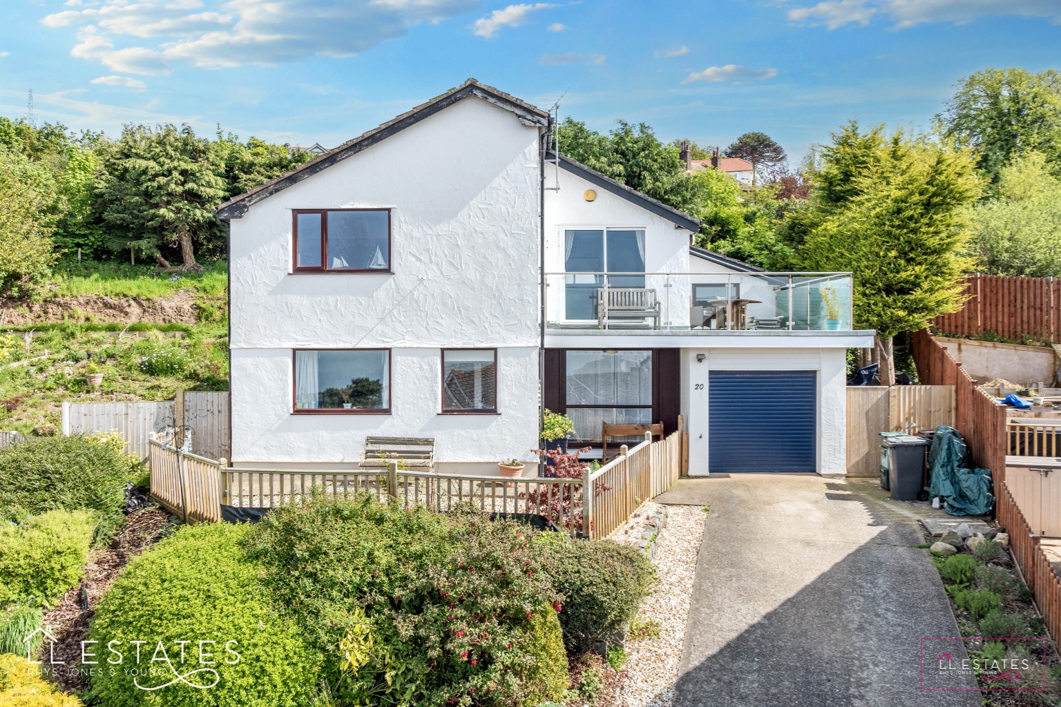 4 bed detached house for sale in Ffordd Tirionfa, Colwyn Bay - Property Image 1
