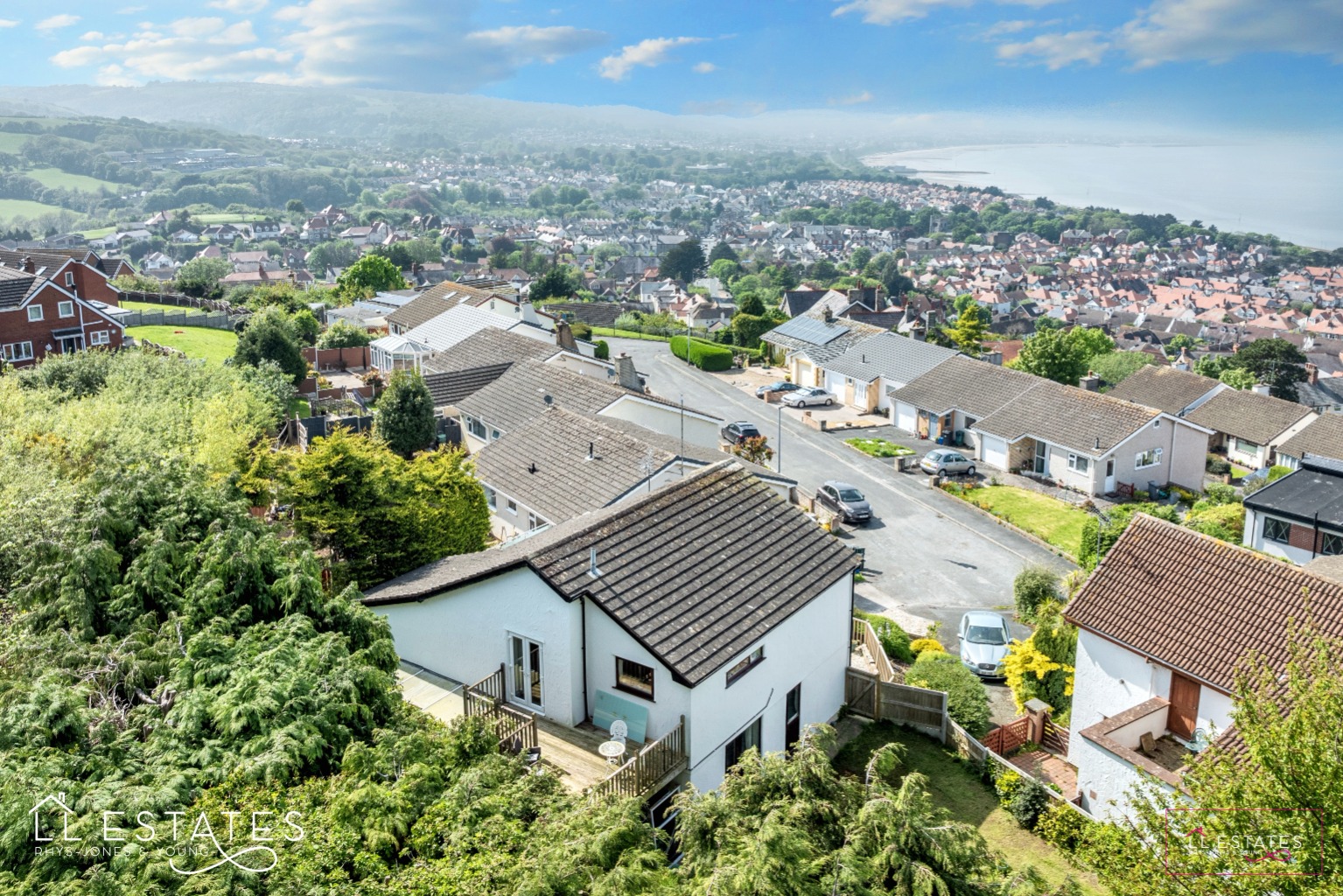 4 bed detached house for sale in Ffordd Tirionfa, Colwyn Bay - Property Image 1