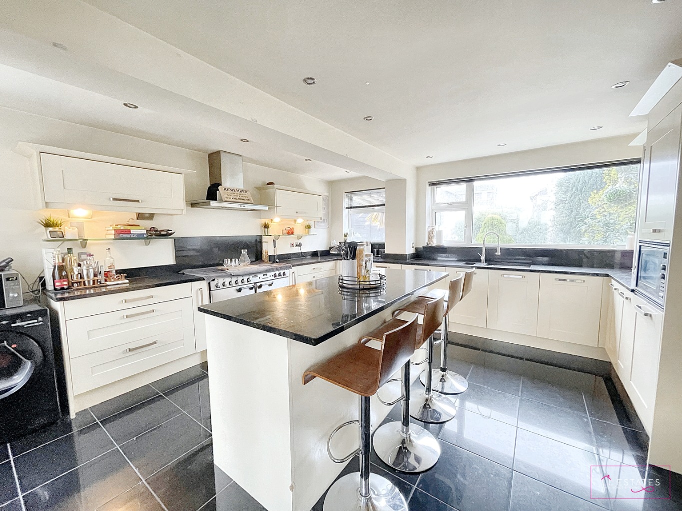 5 bed detached house for sale in Parc Aberconwy, Denbighshire  - Property Image 3