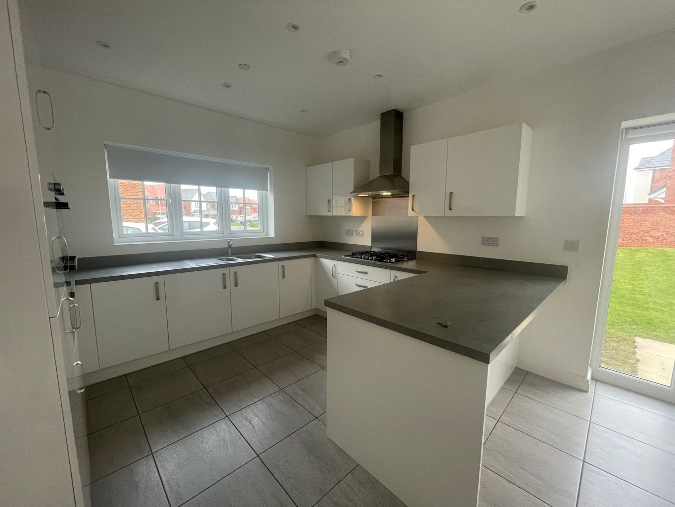 4 bed detached house for sale in Bryn Twr  - Property Image 2