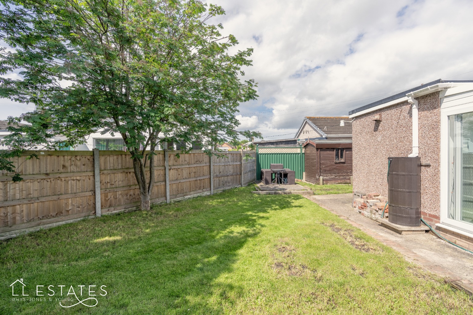 3 bed detached bungalow for sale in Ashly Court, St. Asaph  - Property Image 11