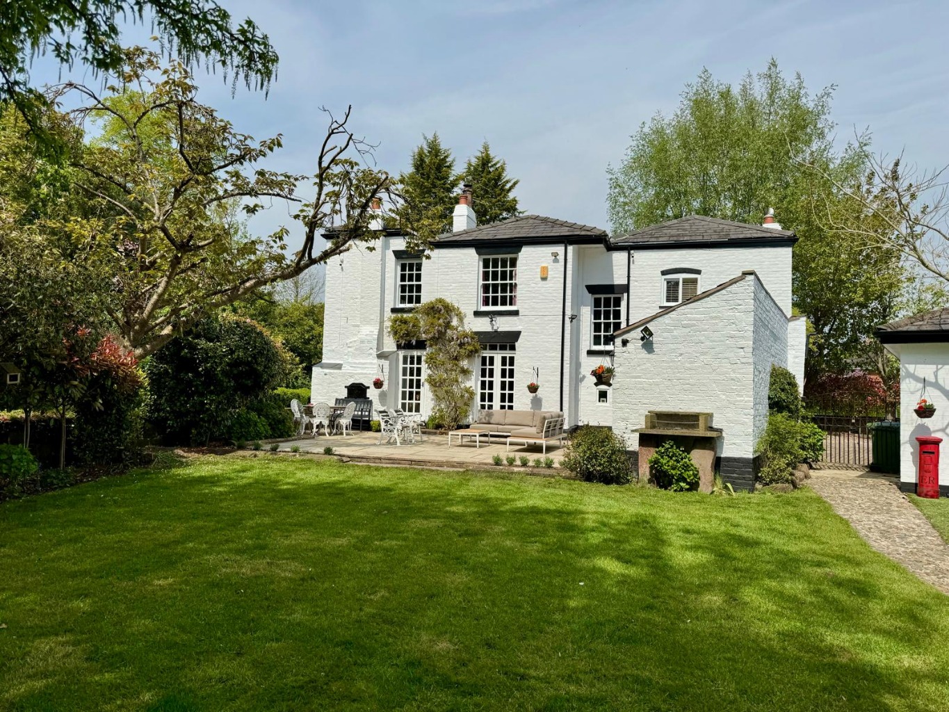 4 bed detached house for sale in Bellhouse Lane, Warrington  - Property Image 3