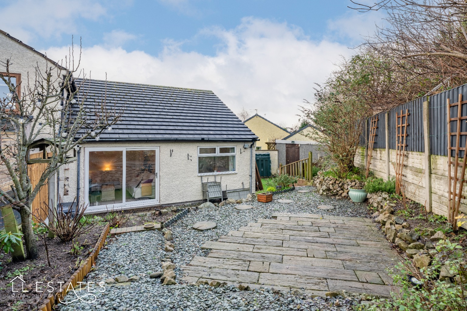 2 bed semi-detached bungalow for sale in Maes Offa, Rhyl  - Property Image 7