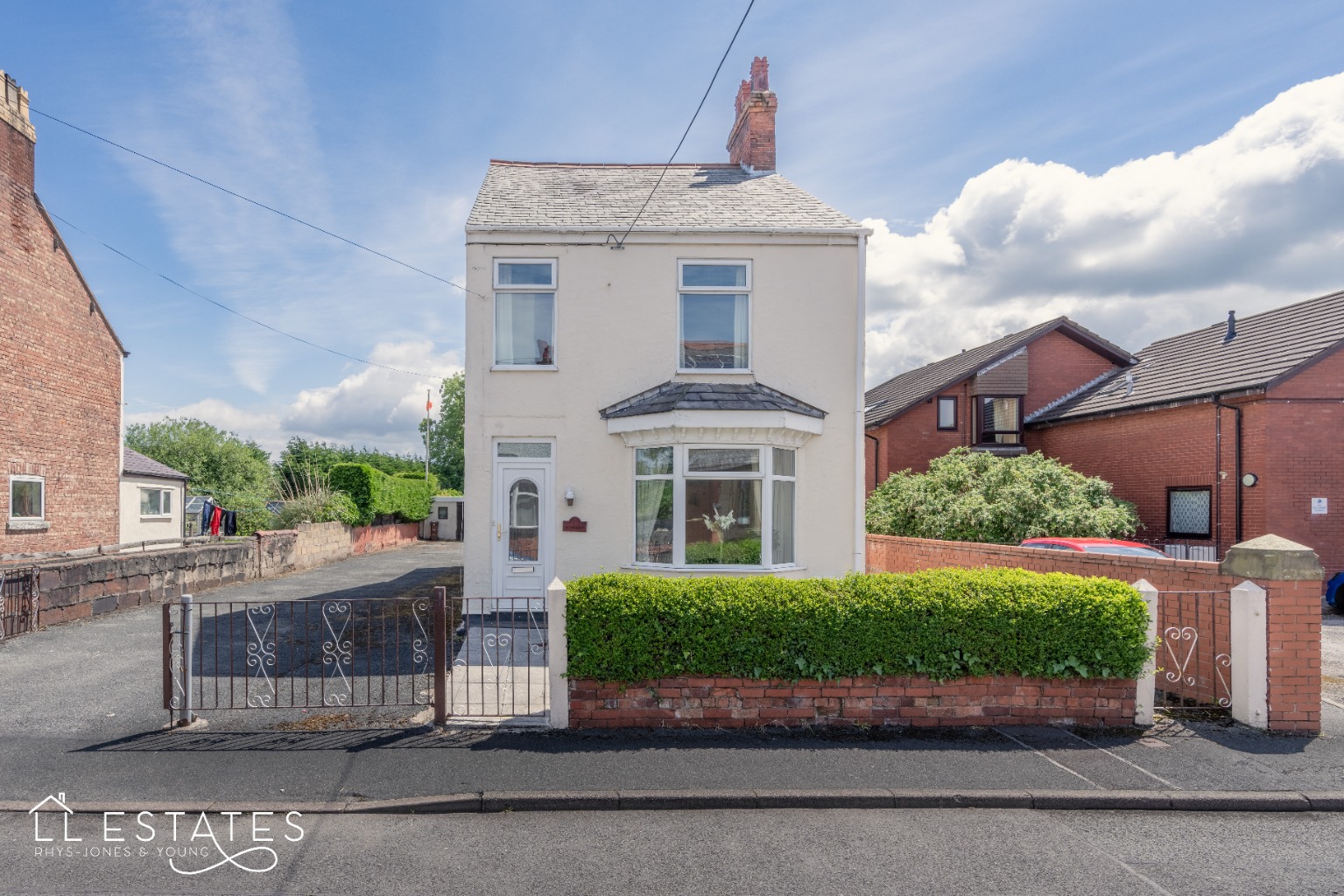 2 bed detached house for sale in Mornant Avenue, Holywell  - Property Image 1