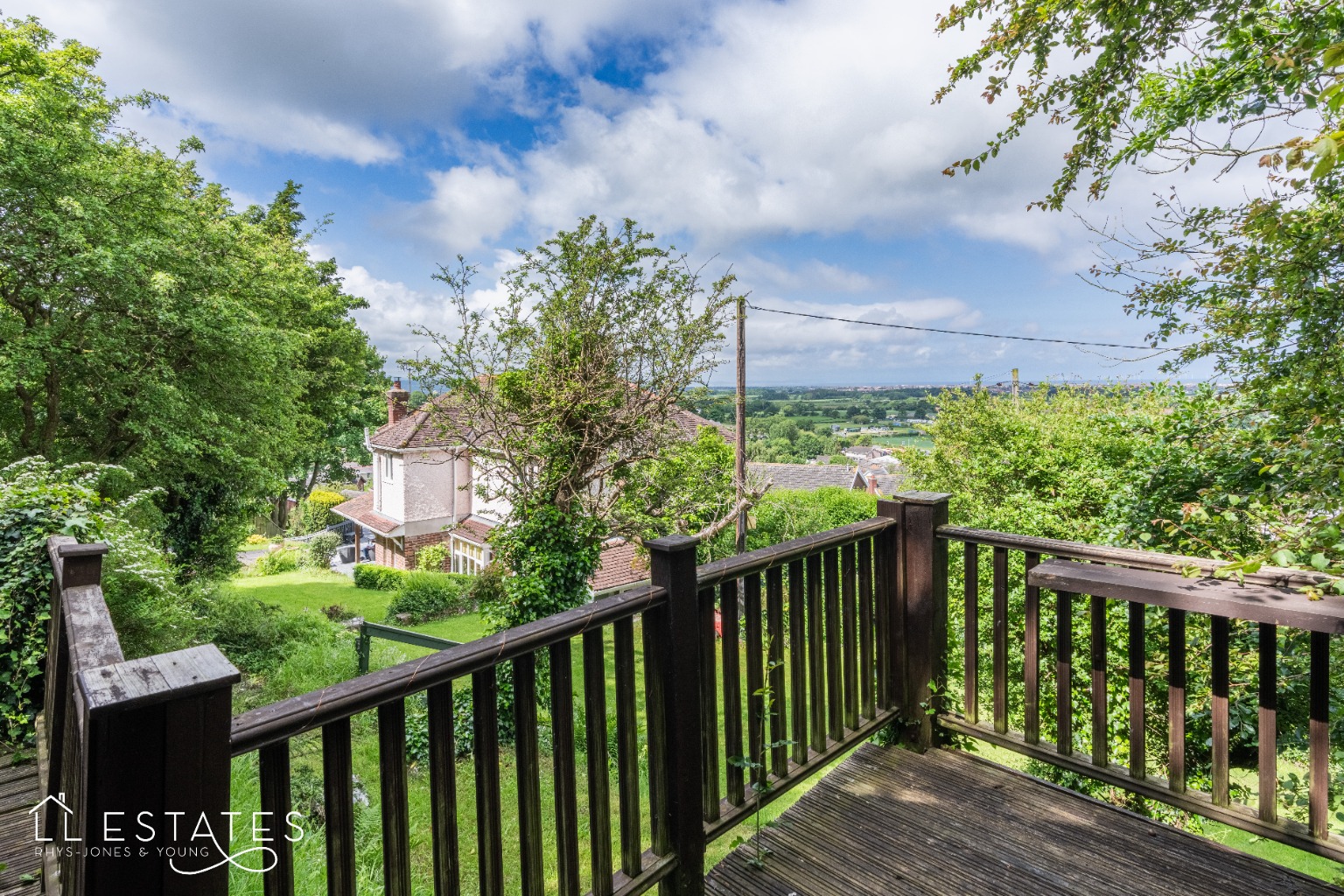 4 bed detached house for sale, Denbighshire  - Property Image 15