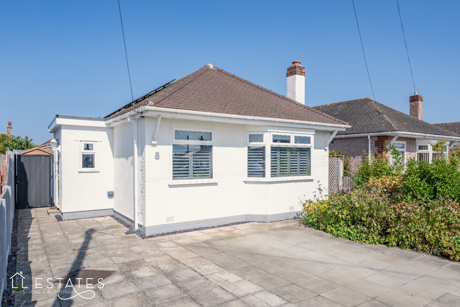 4 bed detached bungalow for sale in Patrick Avenue, Rhyl  - Property Image 1