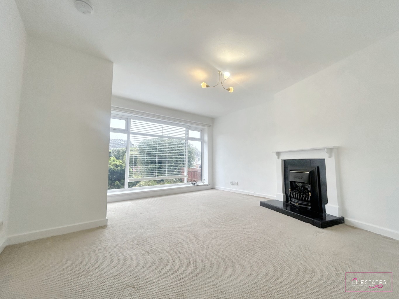 2 bed semi-detached bungalow for sale in Salisbury Drive, Prestatyn  - Property Image 2