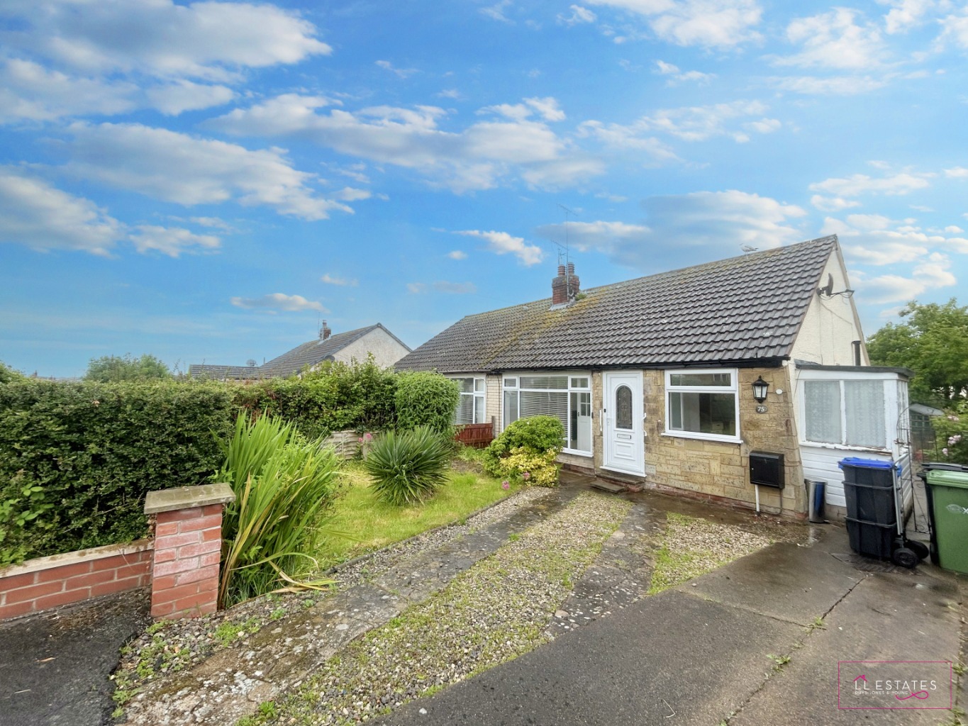 2 bed semi-detached bungalow for sale in Salisbury Drive, Prestatyn  - Property Image 1