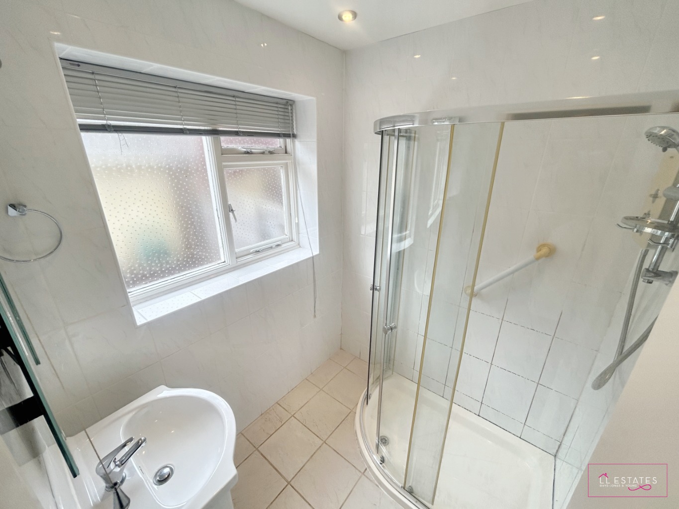 2 bed detached bungalow for sale in Plas Uchaf Avenue  - Property Image 6