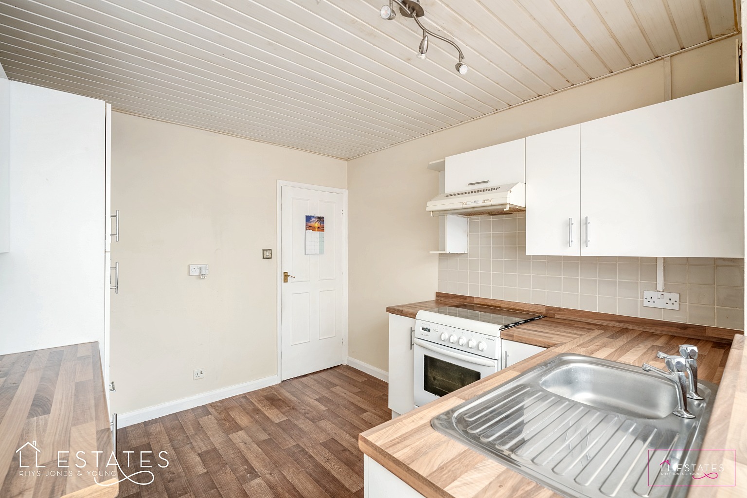 2 bed detached bungalow for sale in The Meadows, Prestatyn  - Property Image 4