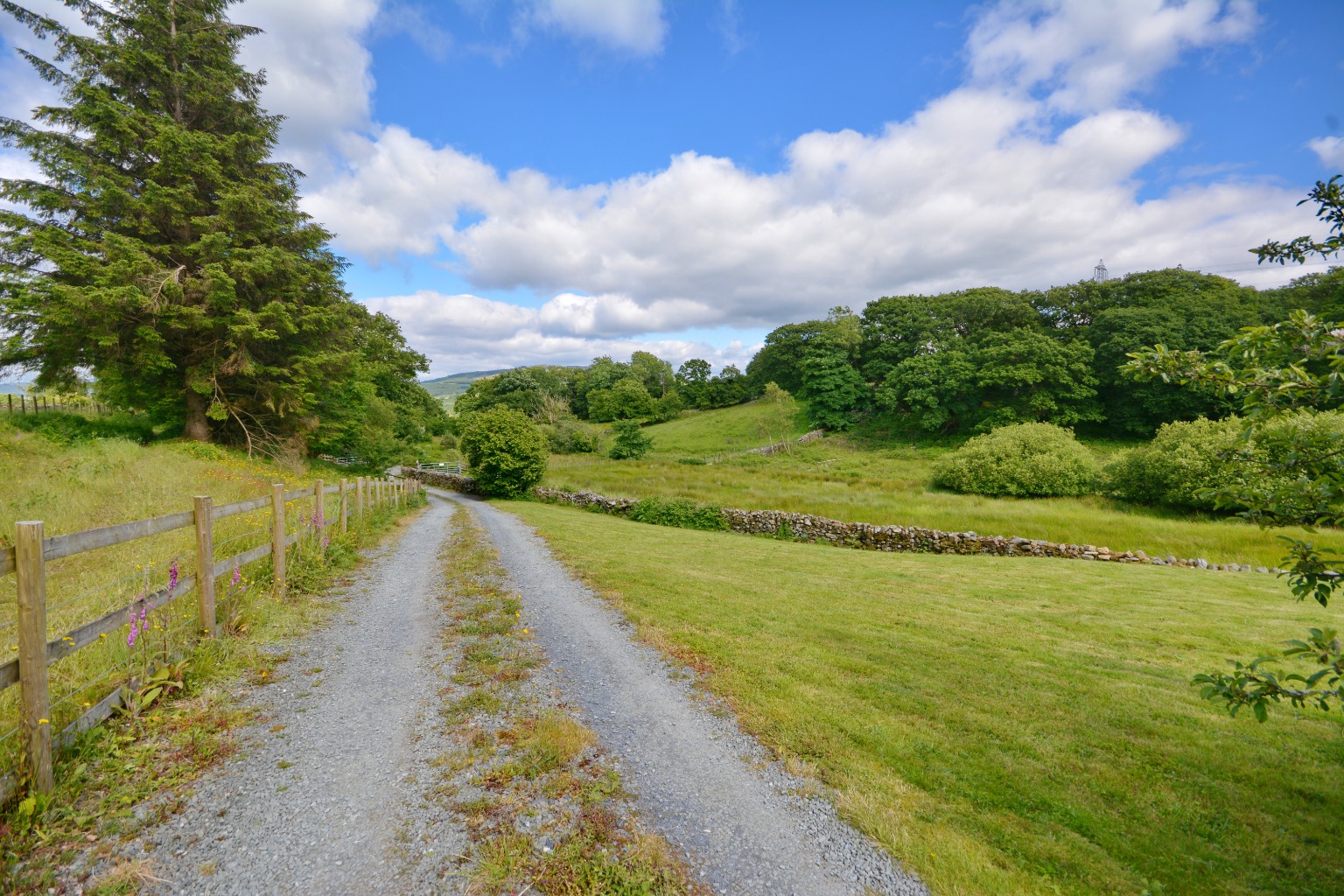 5 bed detached house for sale, Blaenau Ffestiniog  - Property Image 7