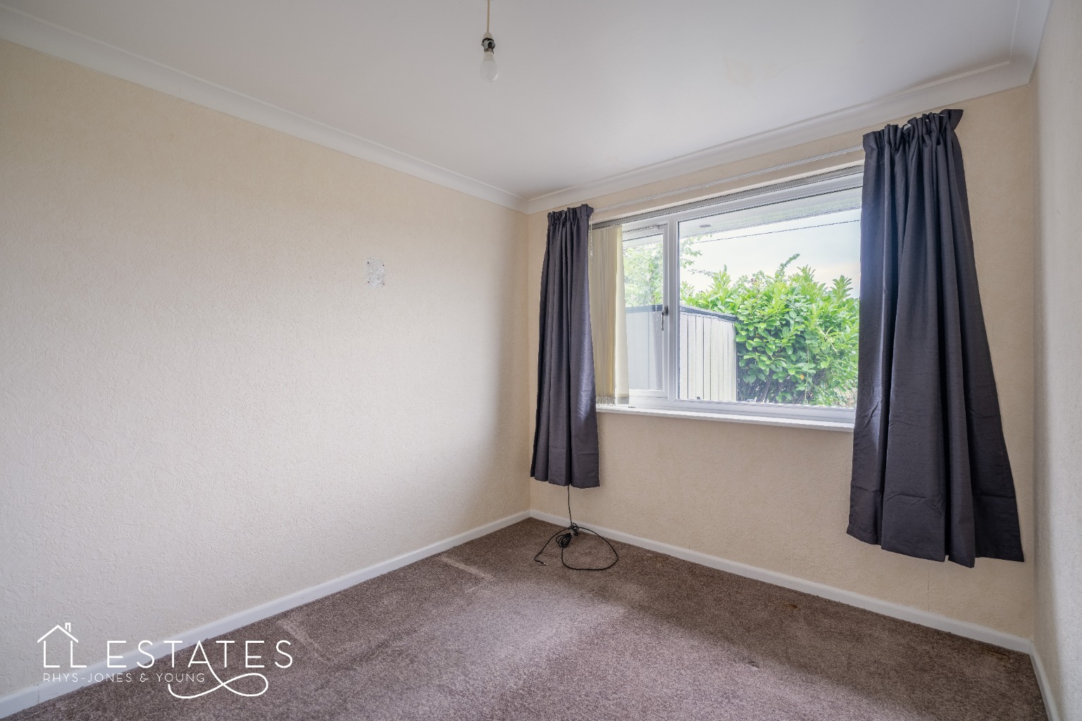 2 bed bungalow for sale in Sycamore Grove, Rhyl  - Property Image 7