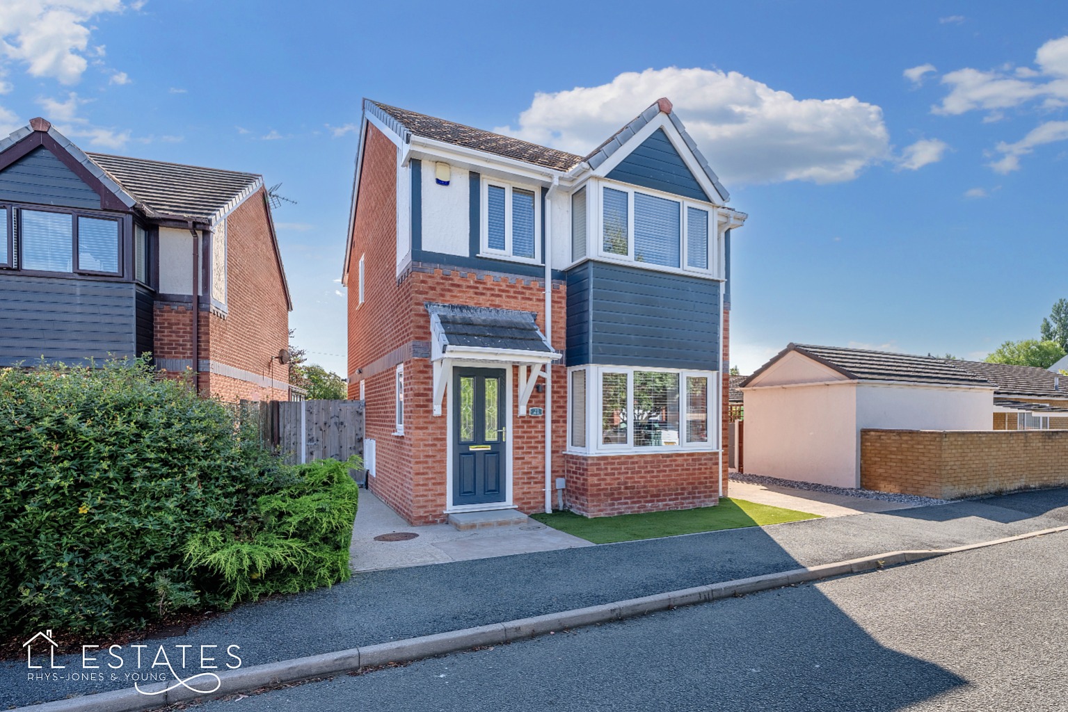 3 bed detached house for sale in Hyde Court, Rhyl  - Property Image 1