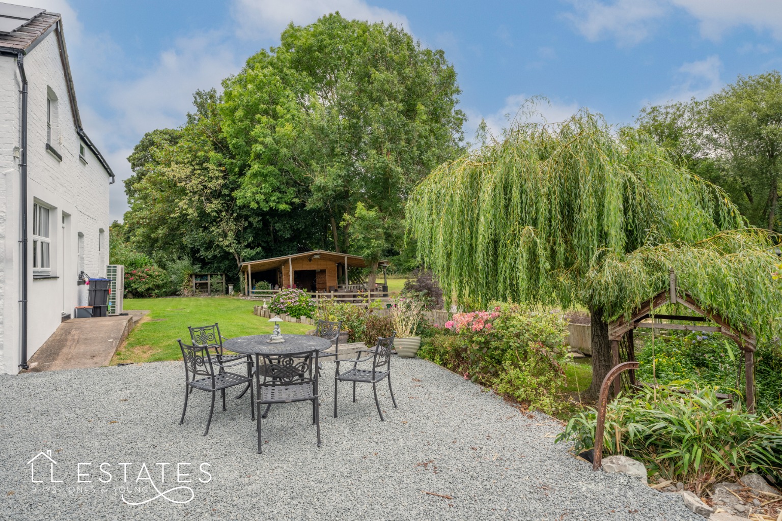 3 bed country house for sale in Lower Denbigh Road, St. Asaph  - Property Image 3