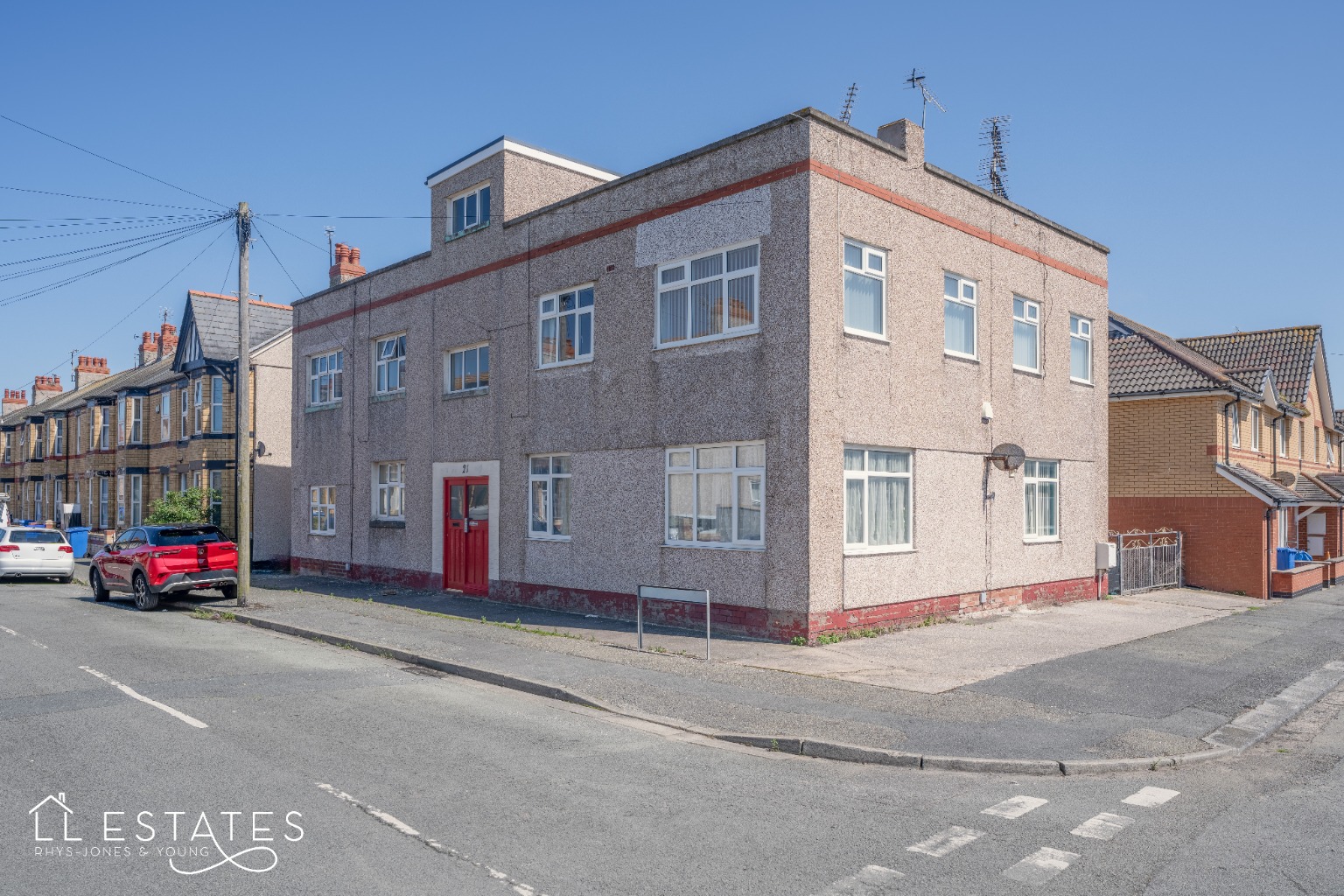 4 bed for sale in Marlborough Grove, Rhyl  - Property Image 1