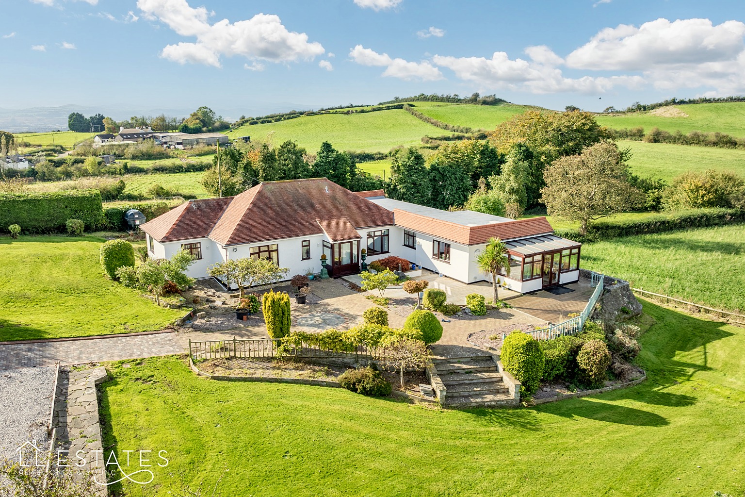 3 bed detached bungalow for sale, Flintshire  - Property Image 17