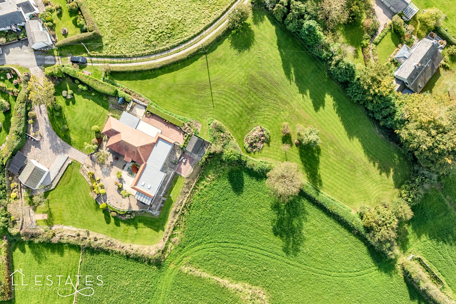 3 bed detached bungalow for sale, Flintshire  - Property Image 21