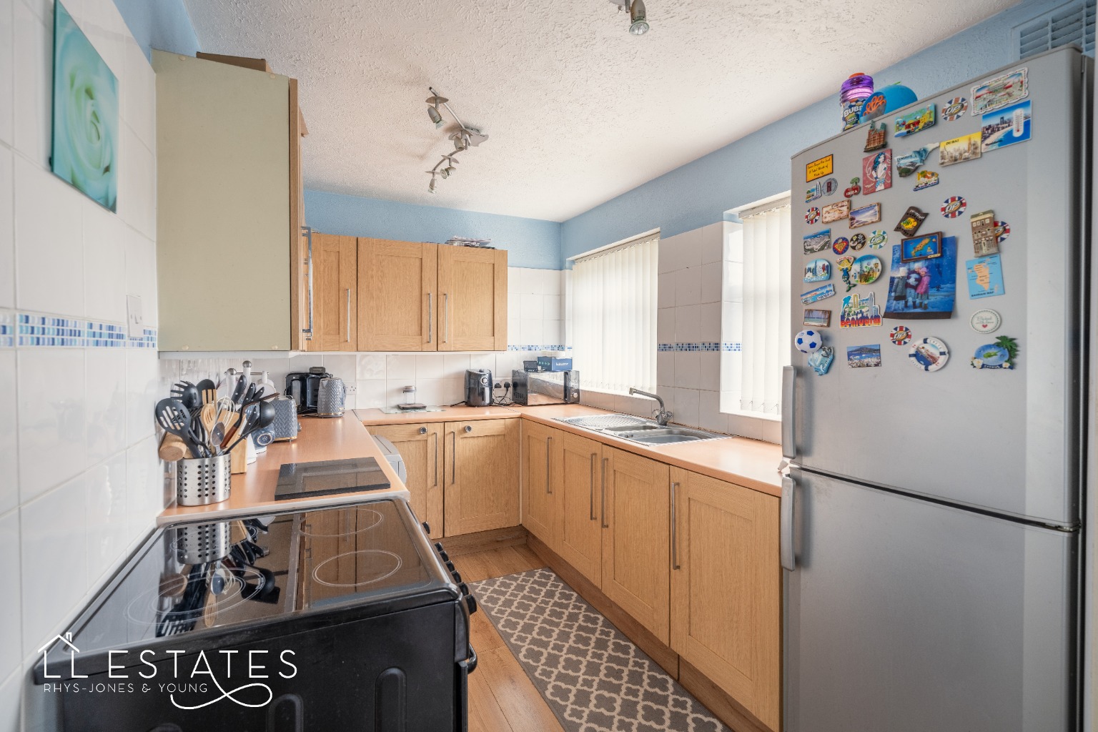 2 bed semi-detached bungalow for sale in Salisbury Drive, Prestatyn  - Property Image 2