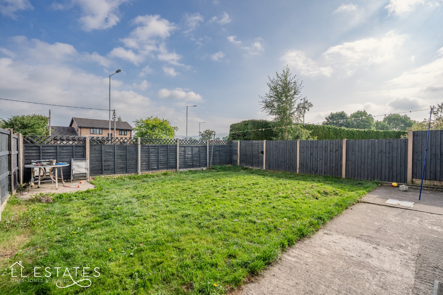 3 bed semi-detached house for sale in Llys Clwyd, Denbigh  - Property Image 10