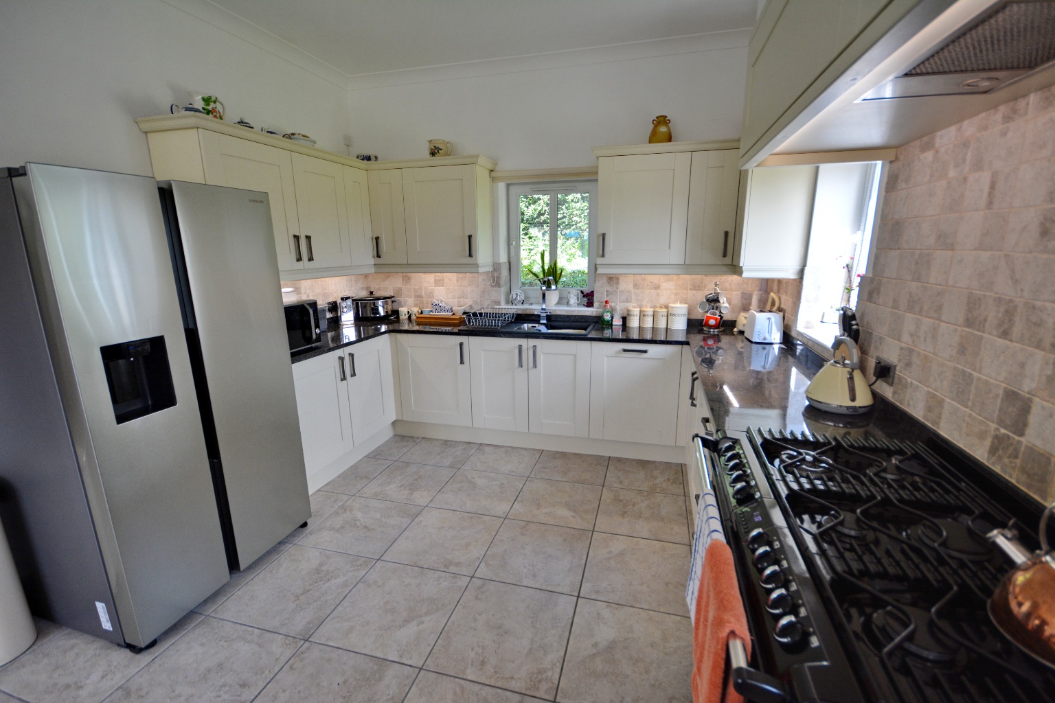 5 bed detached bungalow for sale in Tafarn Y Fedw, Llanrwst  - Property Image 9