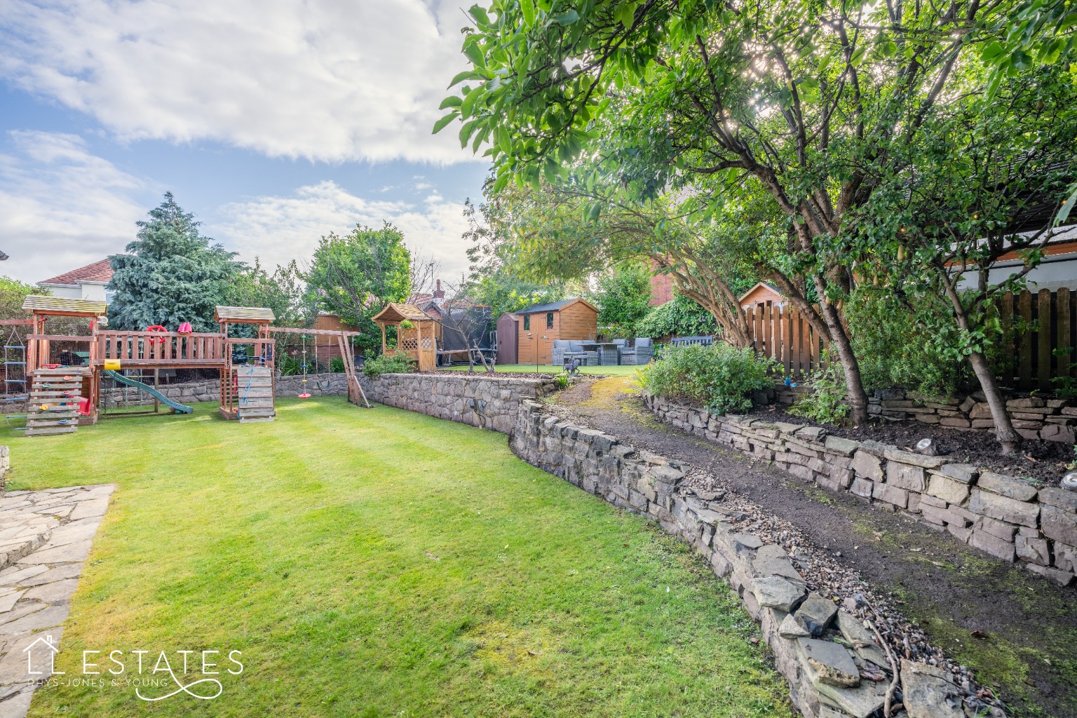 6 bed detached house for sale in Gronant Road, Prestatyn  - Property Image 21