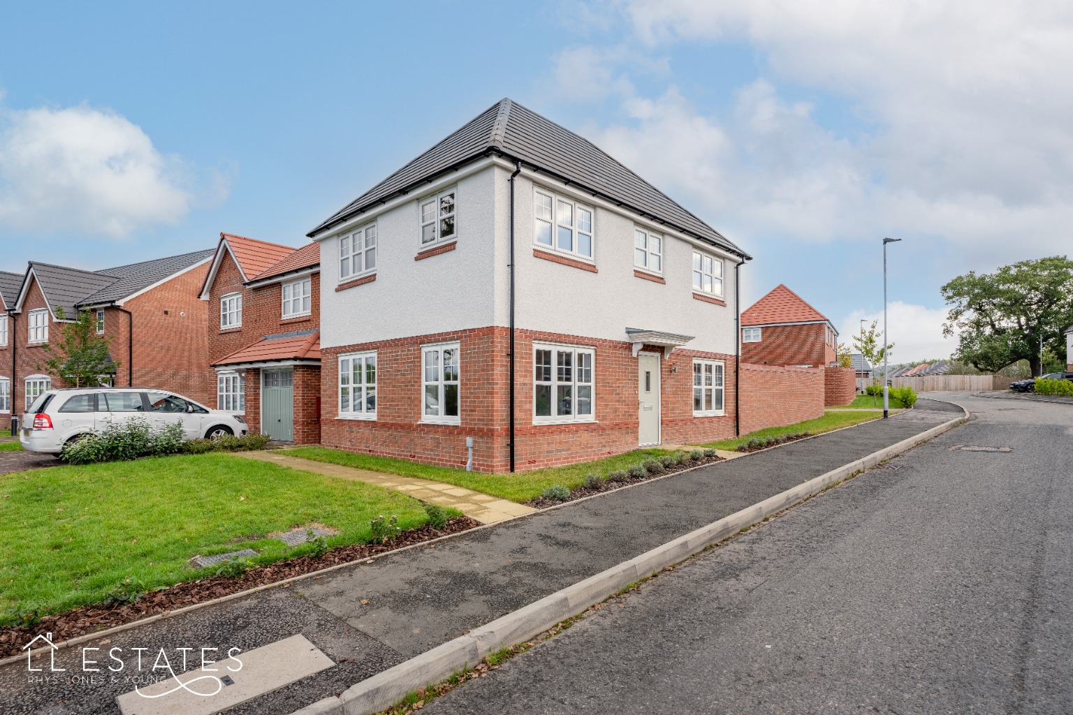 3 bed detached house for sale, St. Asaph  - Property Image 1