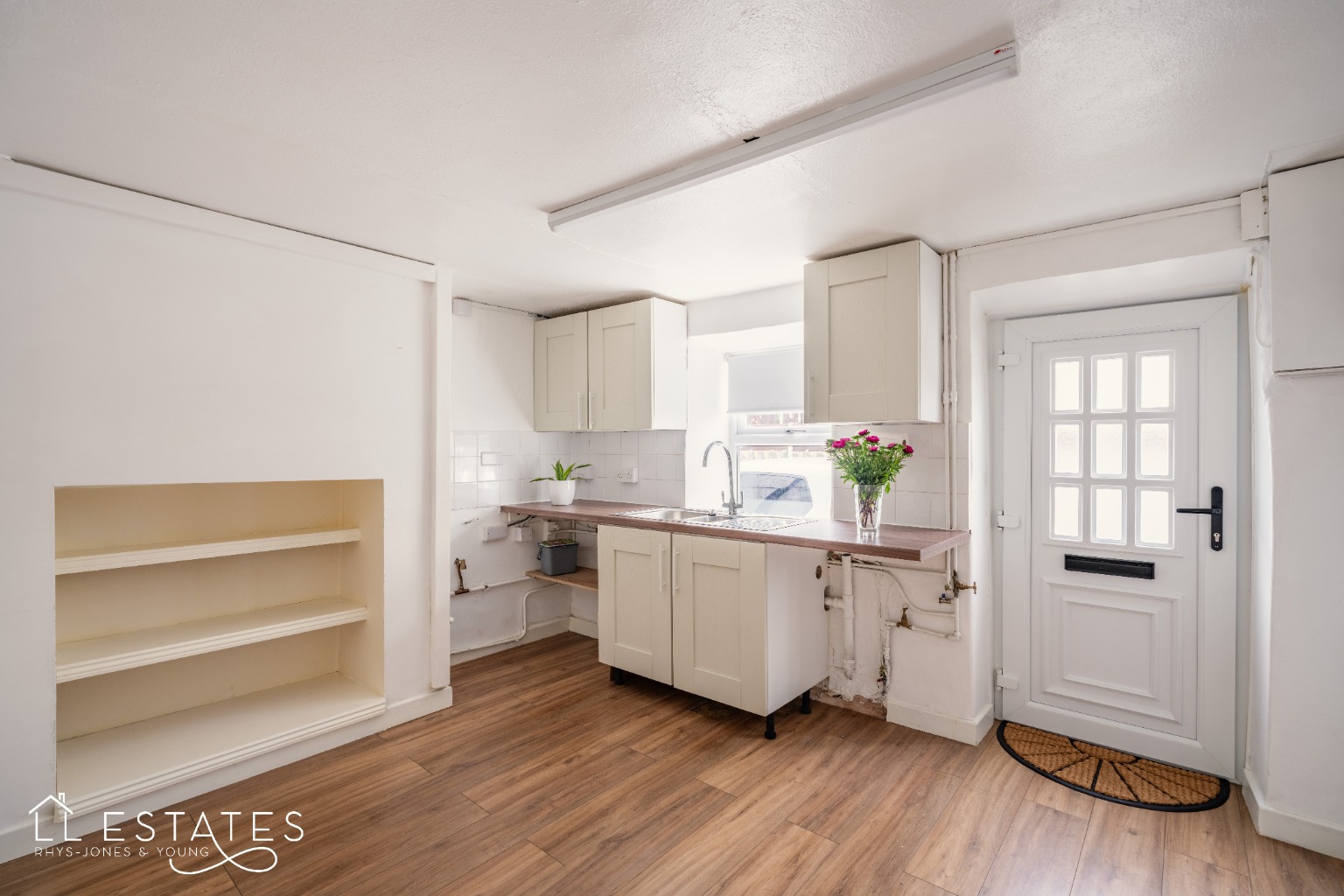 2 bed terraced house for sale in Gwindy Street, Denbighshire  - Property Image 3