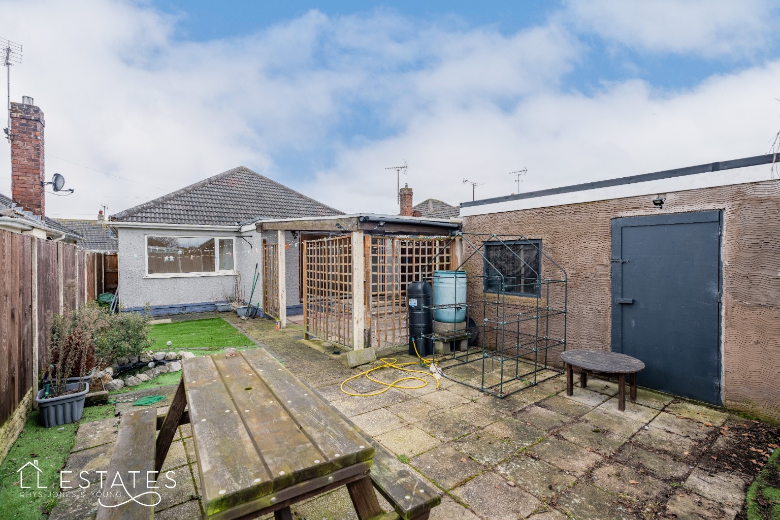 3 bed detached bungalow for sale in Beverley Drive, Prestatyn  - Property Image 10