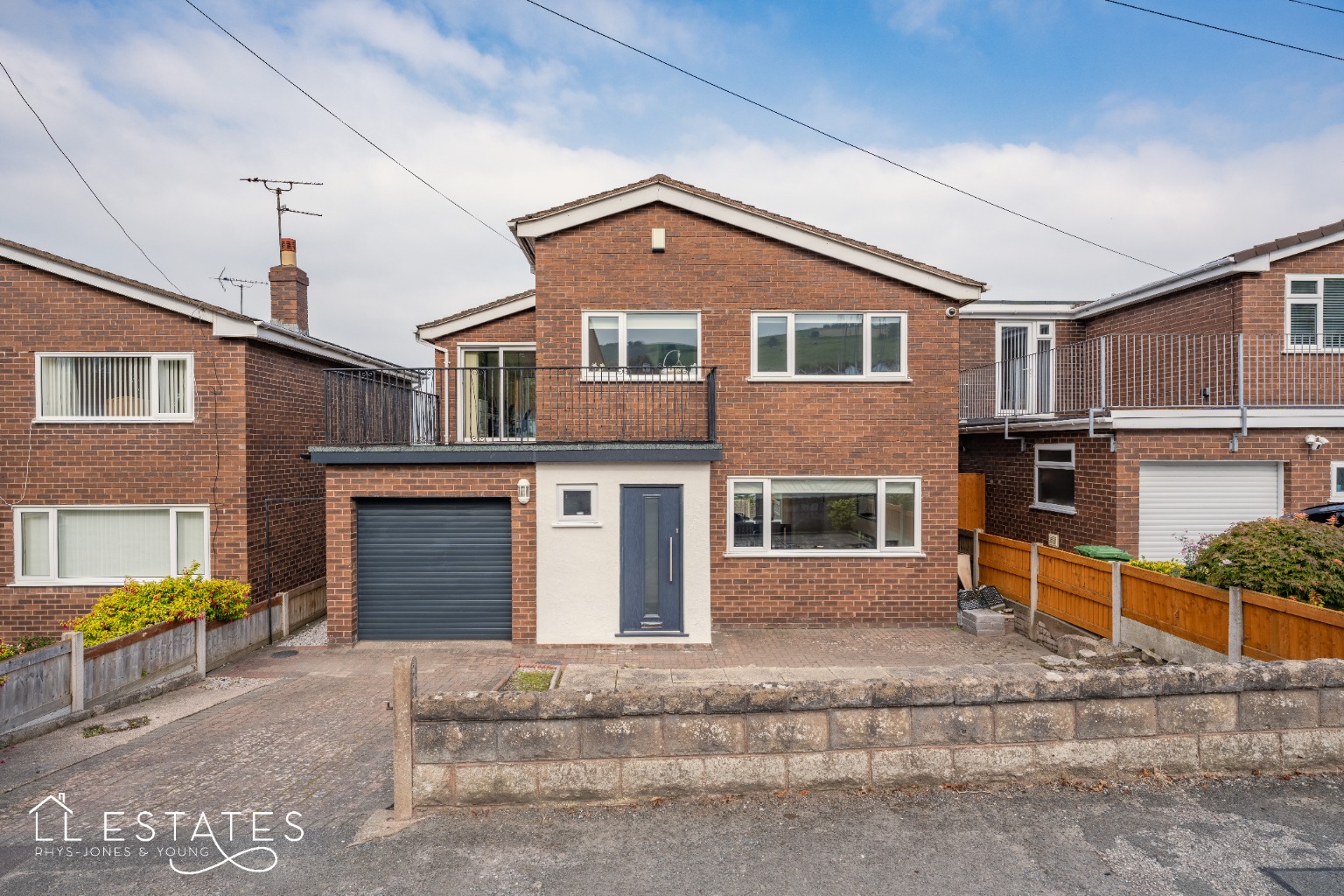 4 bed detached house for sale in Gronant Road, Prestatyn  - Property Image 1