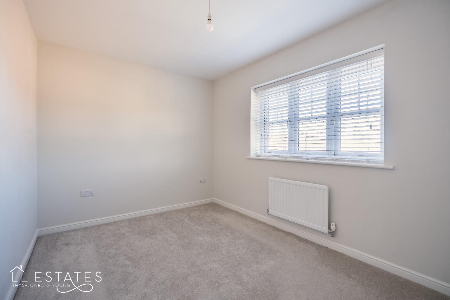 2 bed semi-detached house for sale in Maes Cwyfan, Rhyl  - Property Image 5