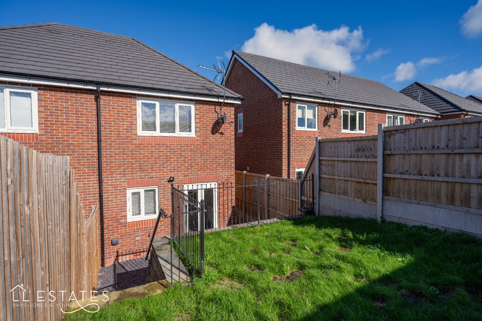 2 bed semi-detached house for sale in Maes Cwyfan, Rhyl  - Property Image 10