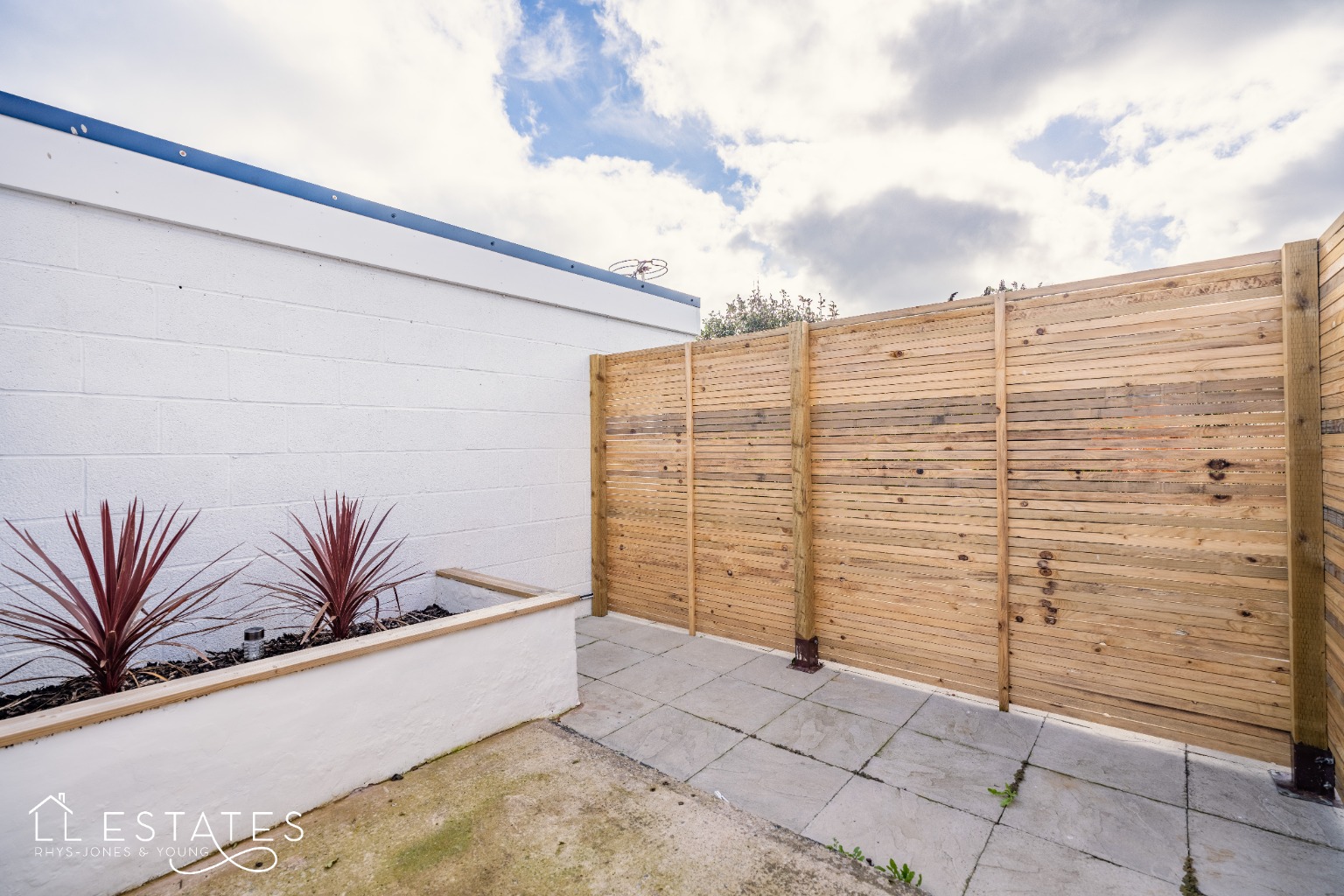 2 bed bungalow for sale in Burns Drive, Rhyl  - Property Image 12