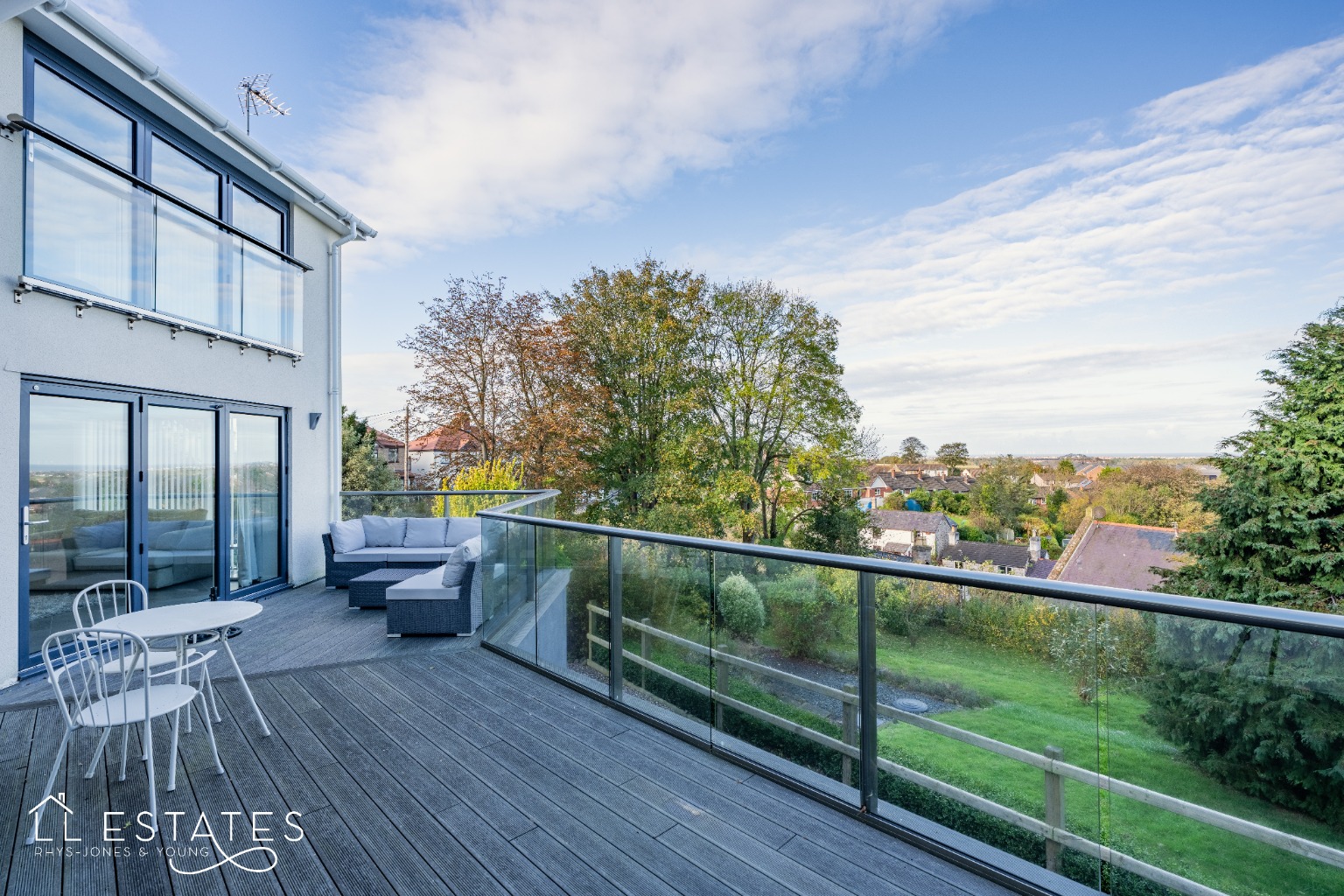 3 bed detached house for sale, Denbighshire  - Property Image 15