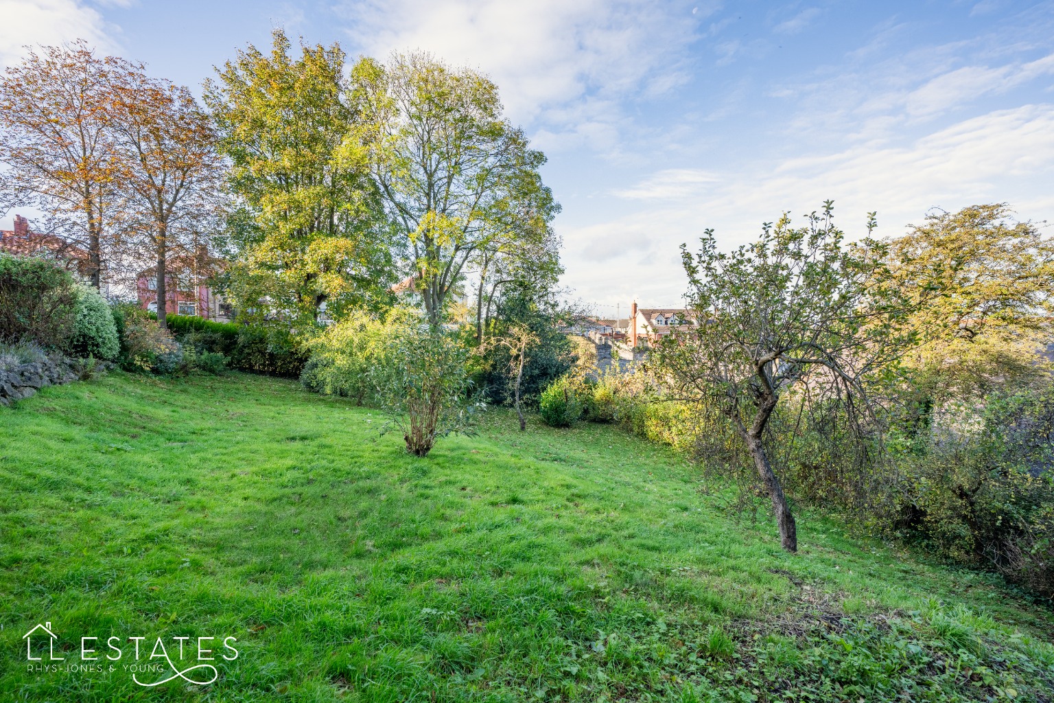 3 bed detached house for sale, Denbighshire  - Property Image 16