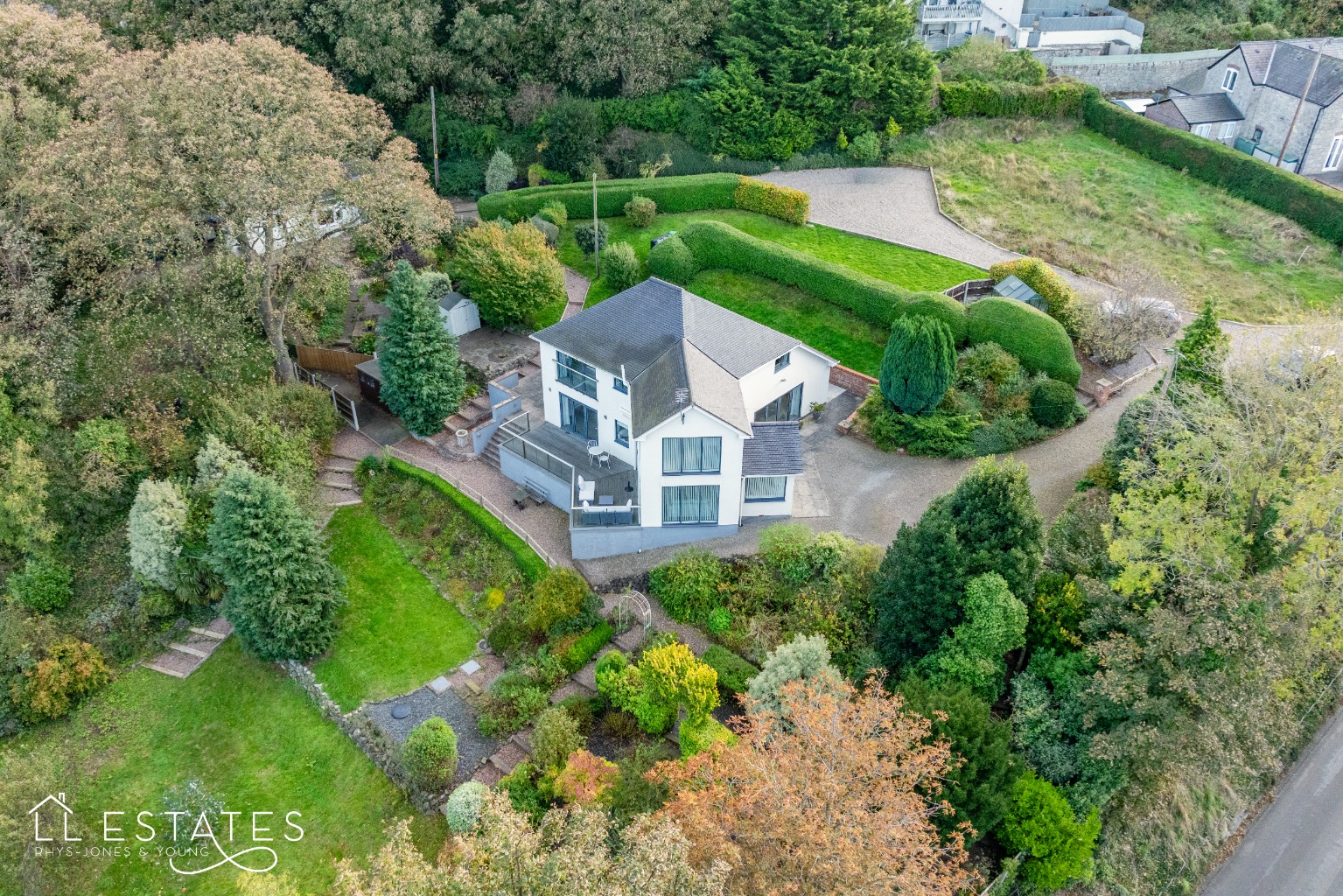 3 bed detached house for sale, Denbighshire  - Property Image 18