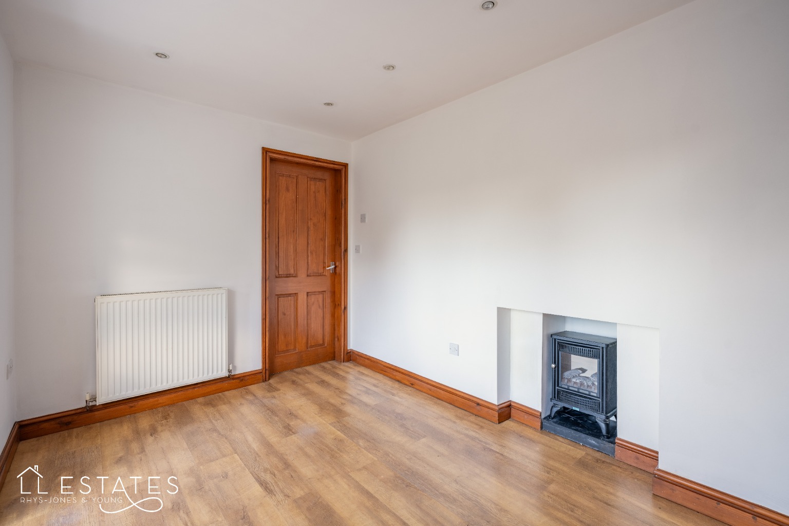 1 bed detached bungalow for sale in Island Lane, Denbighshire  - Property Image 7