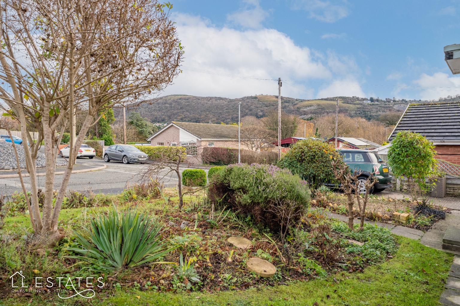 2 bed bungalow for sale in Graham Avenue, Prestatyn  - Property Image 3