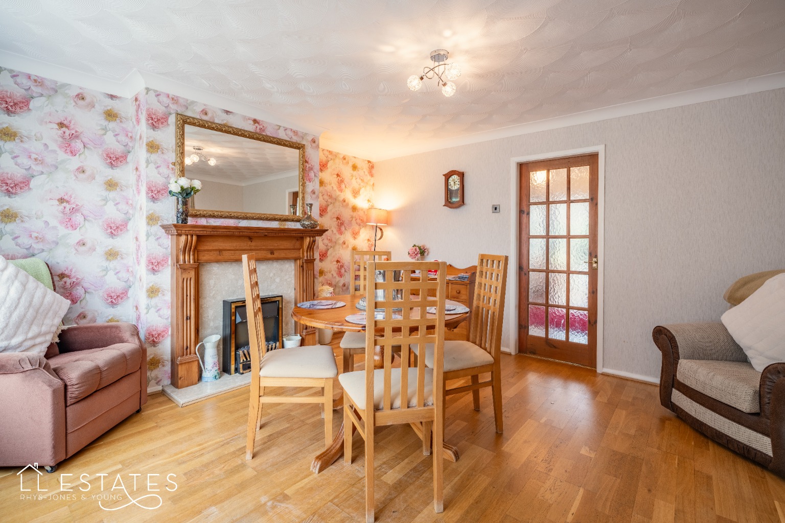 3 bed semi-detached house for sale in St Georges Crescent, Rhyl  - Property Image 3