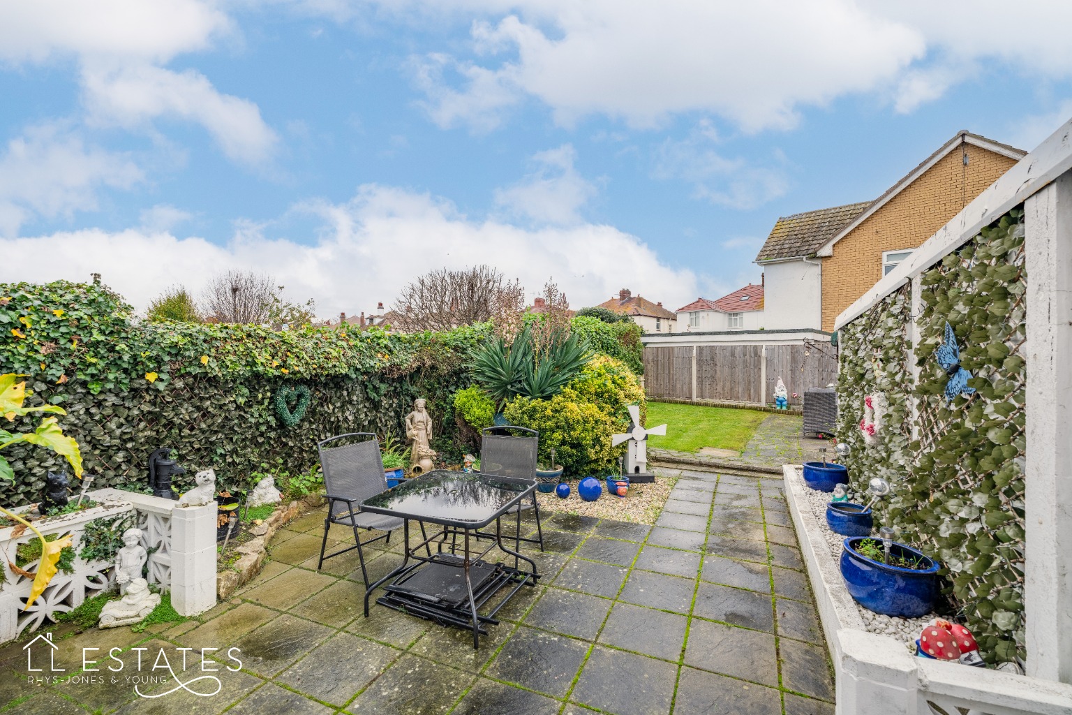 3 bed semi-detached house for sale in St Georges Crescent, Rhyl  - Property Image 11