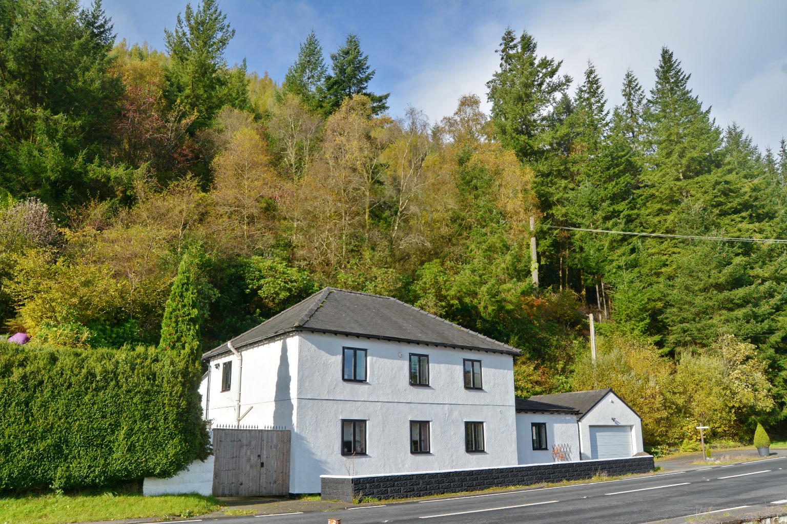 4 bed detached house for sale in Brynteg, Machynlleth  - Property Image 2