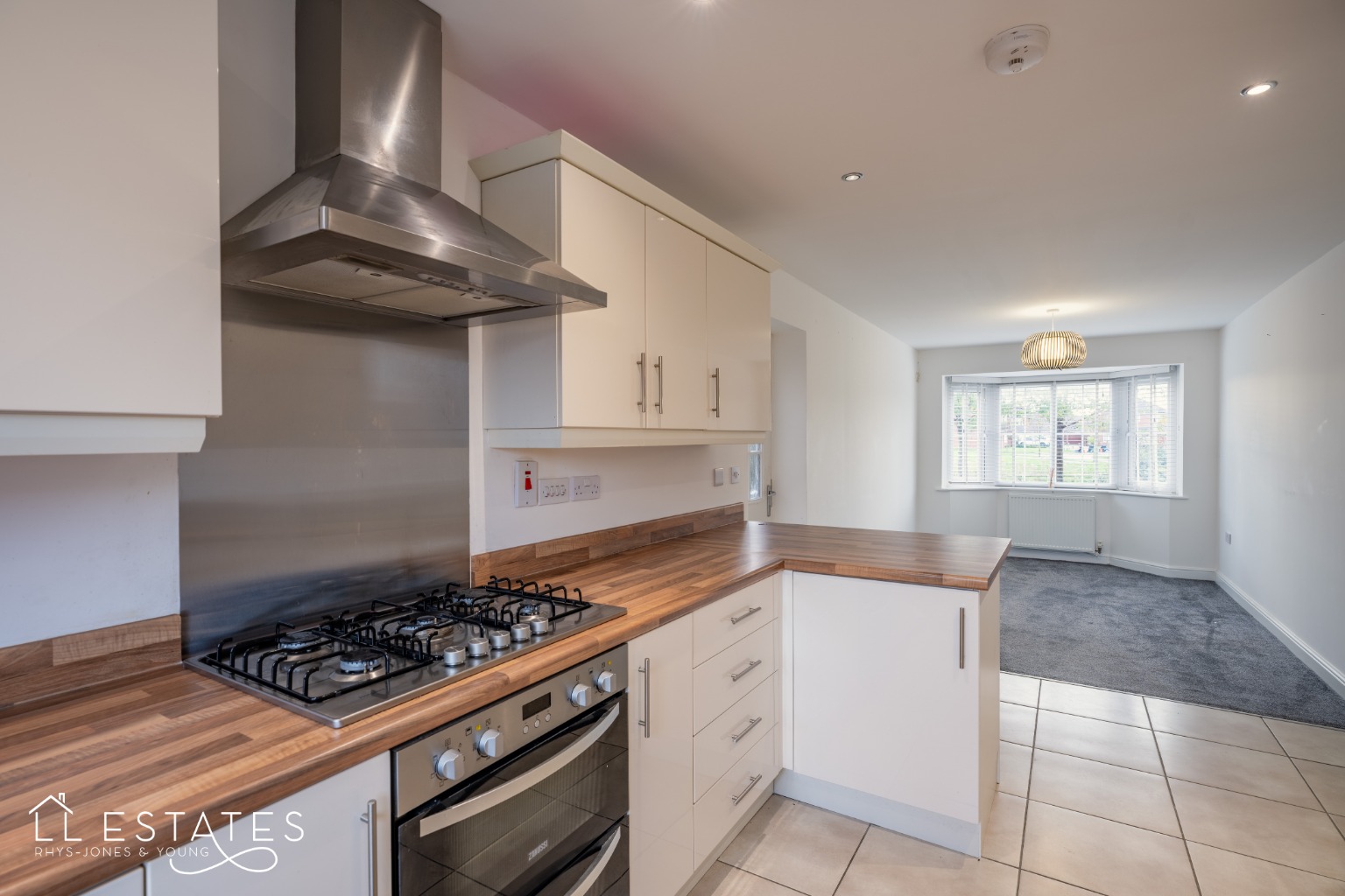 4 bed detached house for sale in Cae Thorley, Rhyl  - Property Image 4