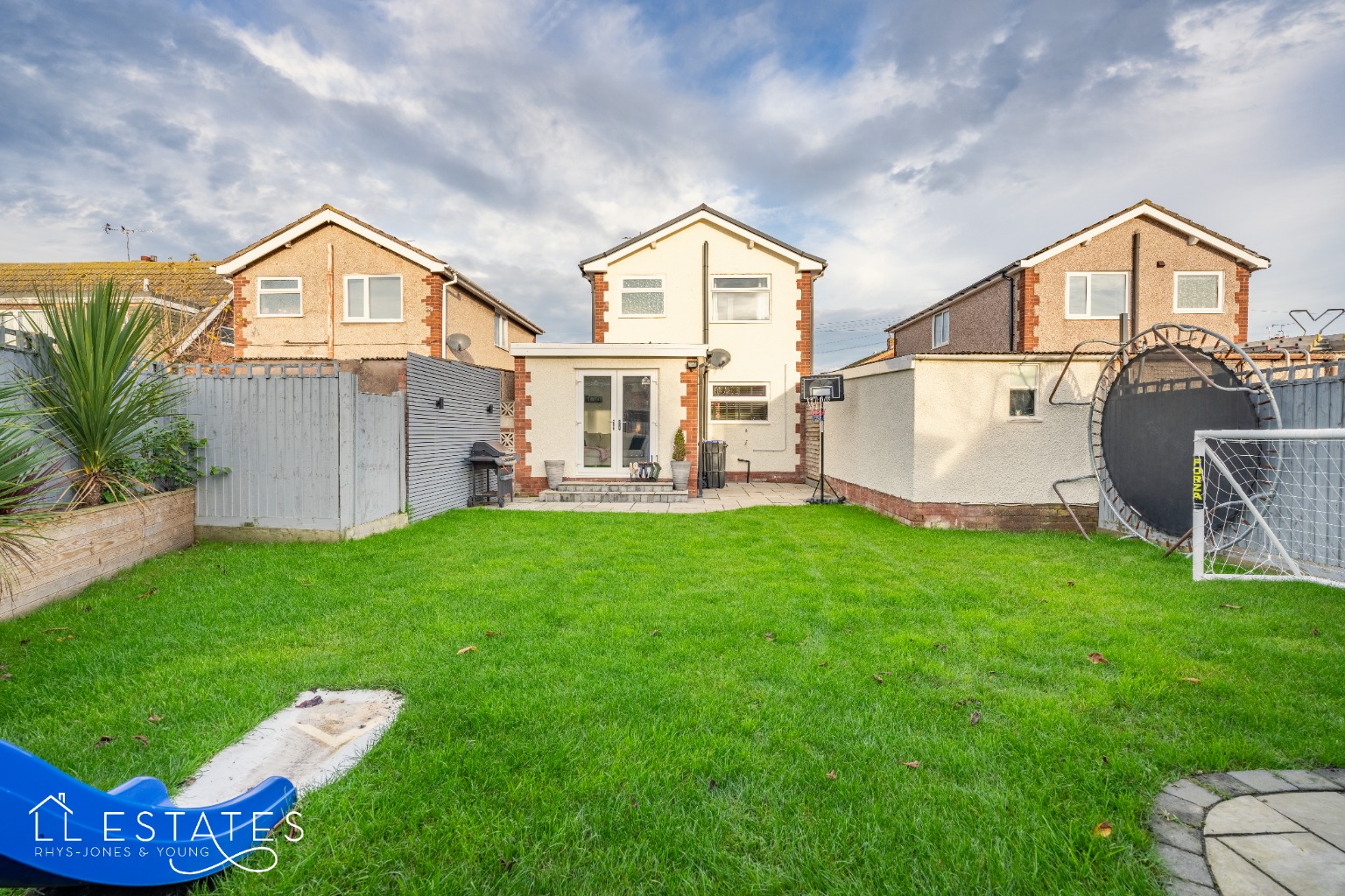 3 bed detached house for sale in Grosvenor Road, Prestatyn  - Property Image 12