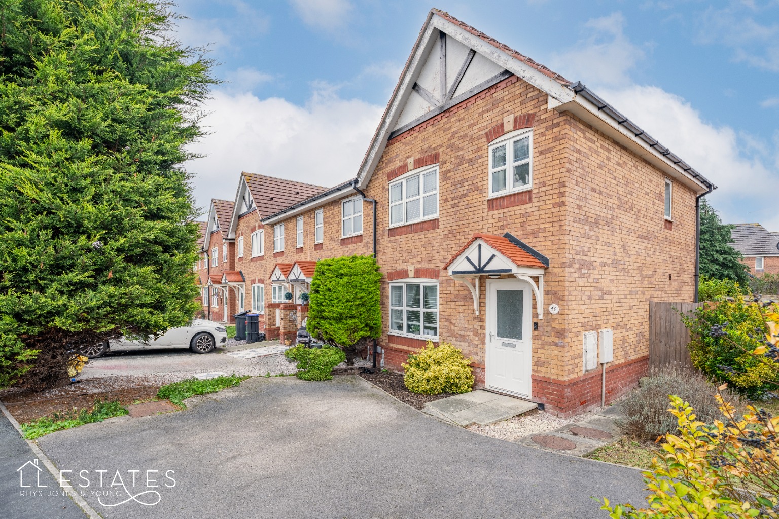 3 bed end of terrace house for sale in Ffordd Pant Y Celyn, Prestatyn  - Property Image 2